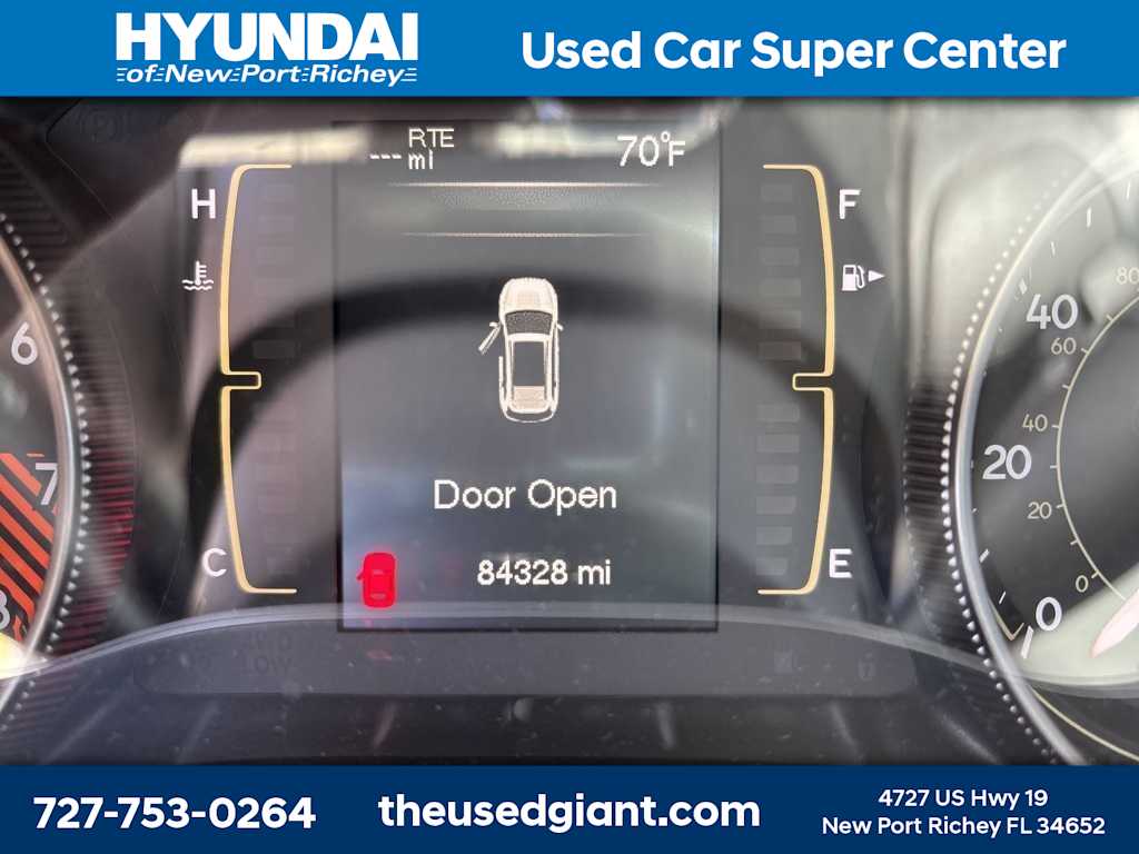 Thumbnail: 2014 Jeep Cherokee - 12