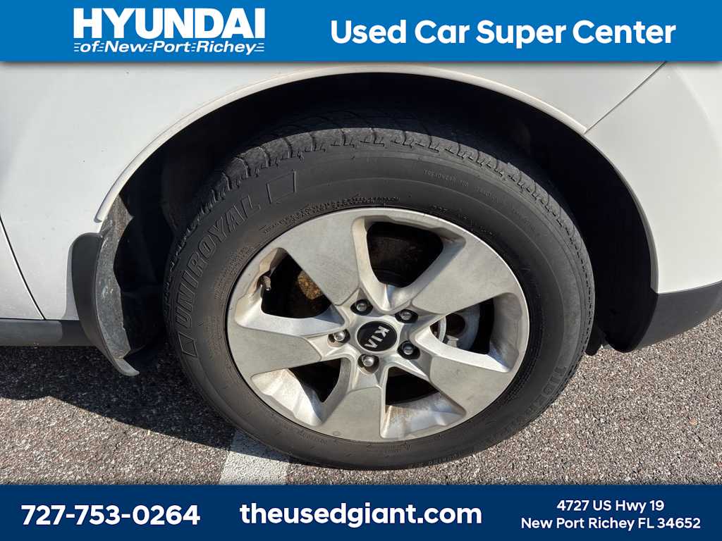 Thumbnail: 2017 Kia Soul - 5