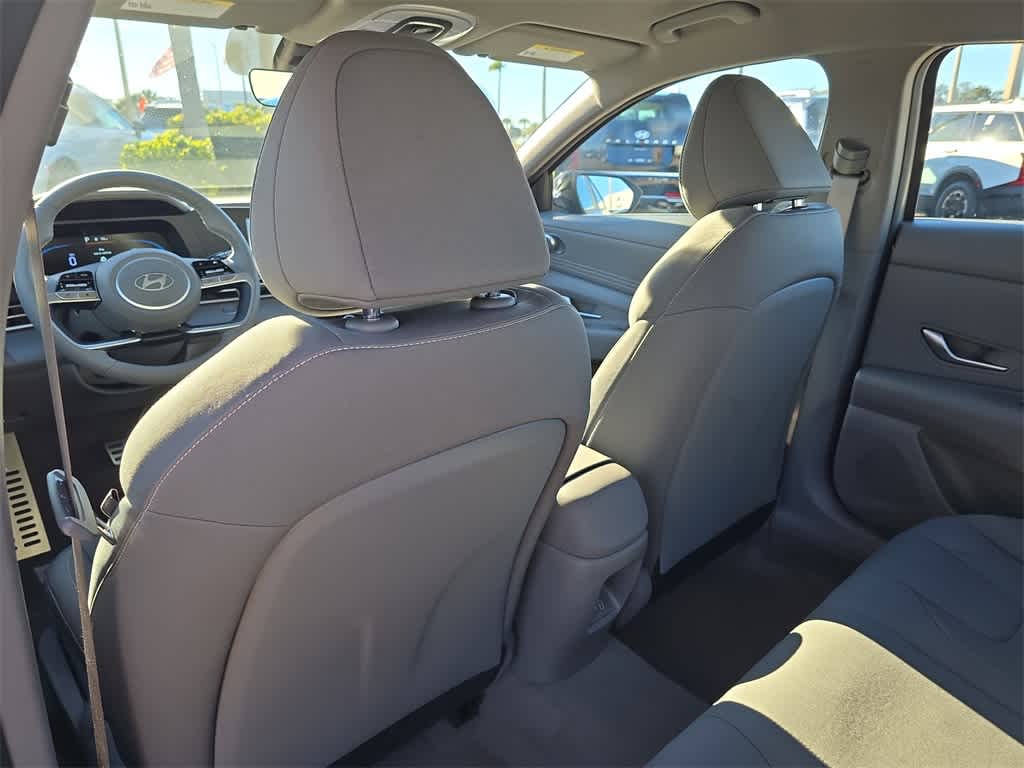 Thumbnail: 2026 Hyundai Elantra - 18