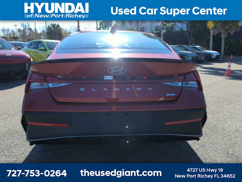 Thumbnail: 2026 Hyundai Elantra - 4