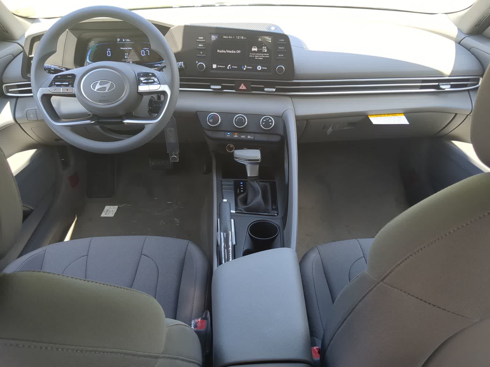 Thumbnail: 2025 Hyundai Elantra - 14