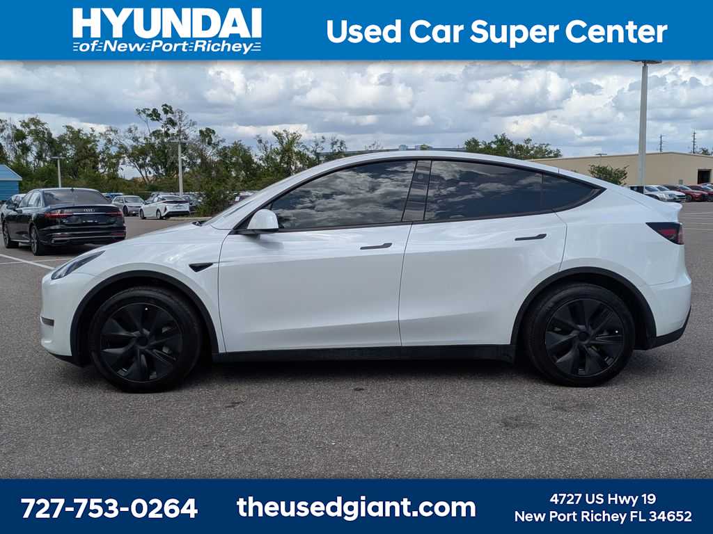 Thumbnail: 2024 Tesla Model Y - 2