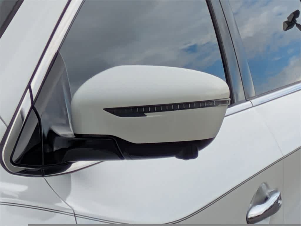 Thumbnail: 2016 Nissan Murano - 11