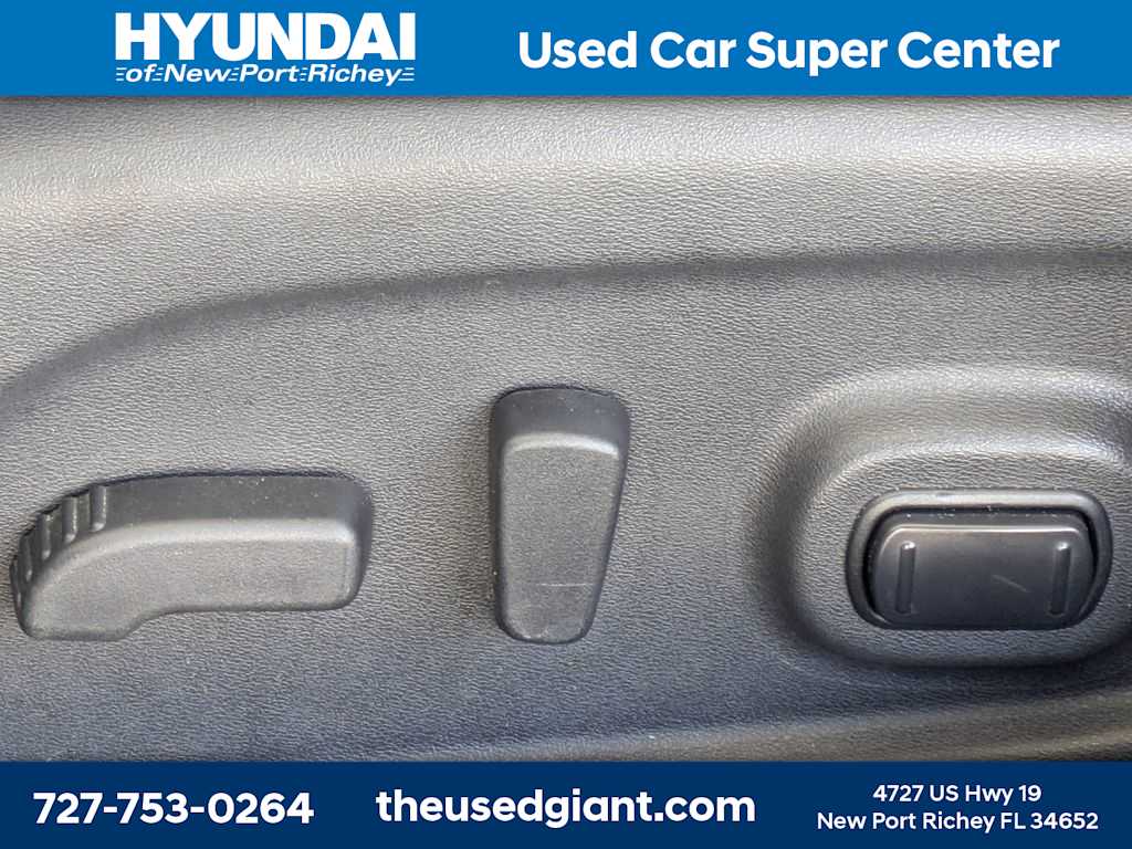 Thumbnail: 2013 Nissan Altima - 22