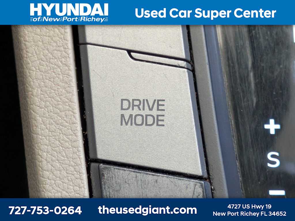 Thumbnail: 2020 Hyundai Elantra - 24