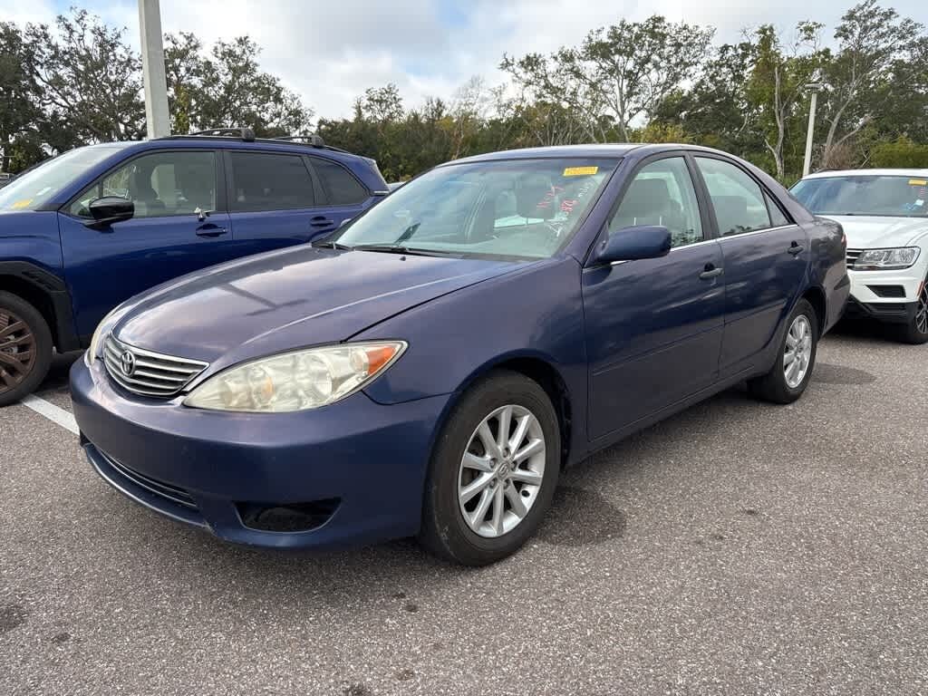 Used 2005 Toyota Camry LE Sedan