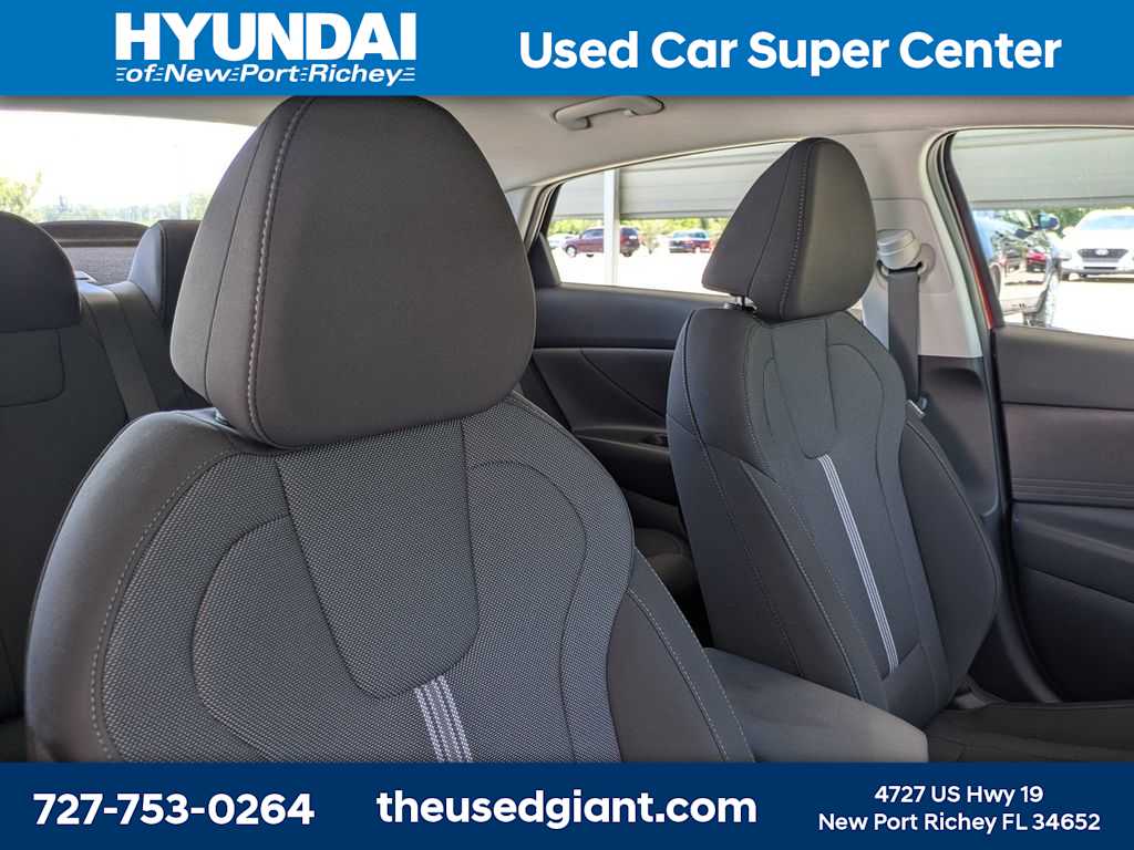 Thumbnail: 2025 Hyundai Elantra - 6
