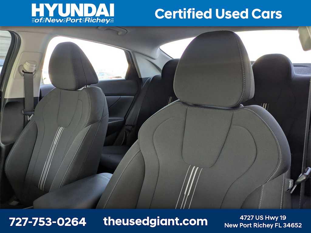 Thumbnail: 2023 Hyundai Elantra - 7