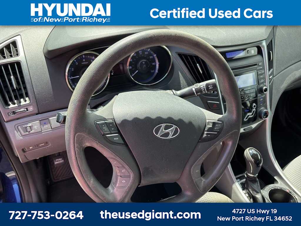 Thumbnail: 2012 Hyundai Sonata - 10