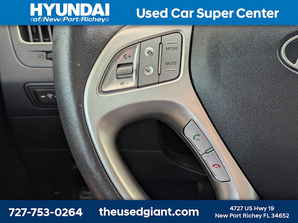 Thumbnail: 2013 Hyundai Tucson - 29