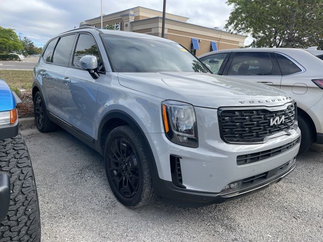 2022 Kia Telluride SX photo 2