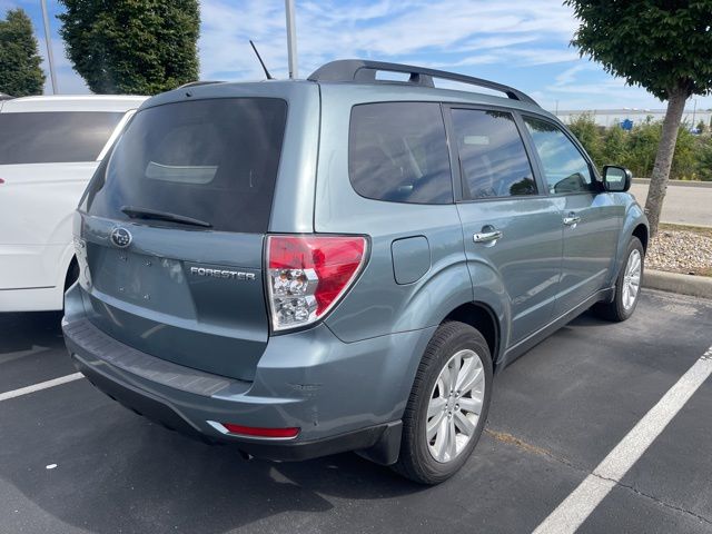 2011 Subaru Forester 2.5X photo 3
