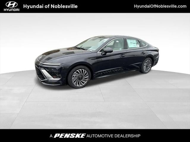 2025 Hyundai Sonata Hybrid Sedan 