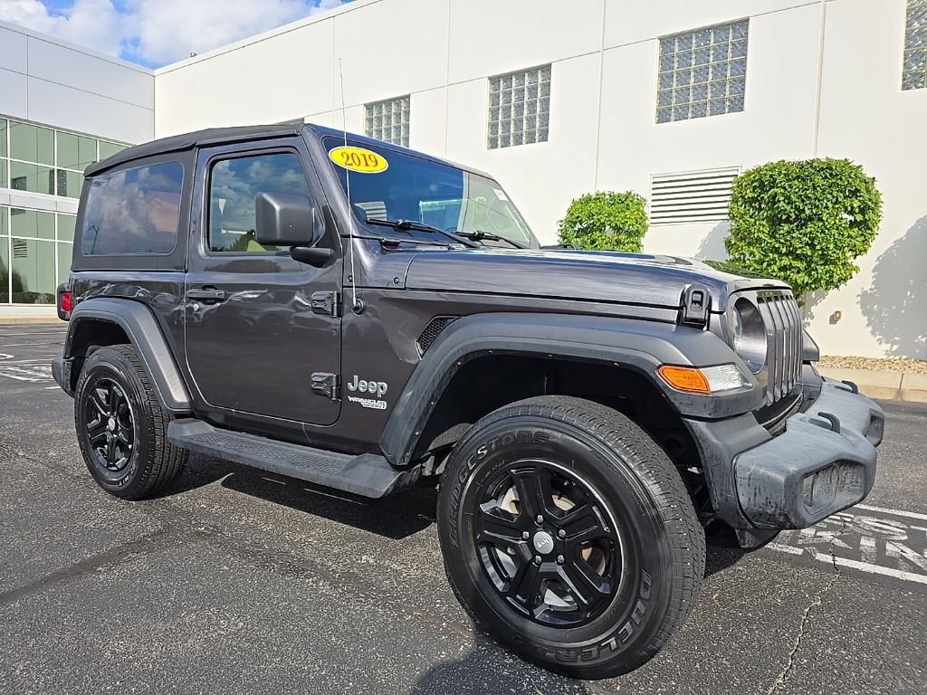 2019 Jeep Wrangler Sport S photo 3