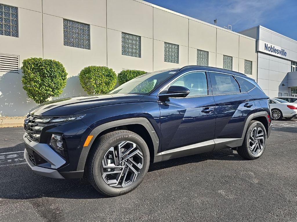 2025 Hyundai Tucson Hybrid Limited photo 2