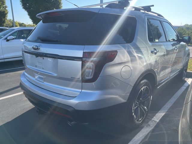 2014 Ford Explorer Sport photo 3