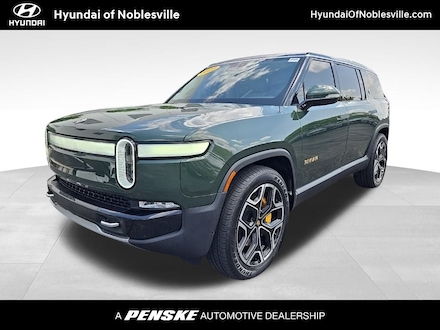 2023 Rivian R1S Adventure SUV