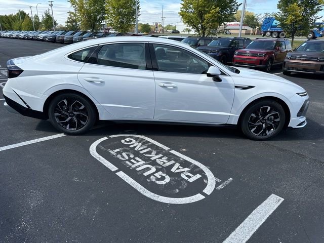 2024 Hyundai Sonata SEL photo 4