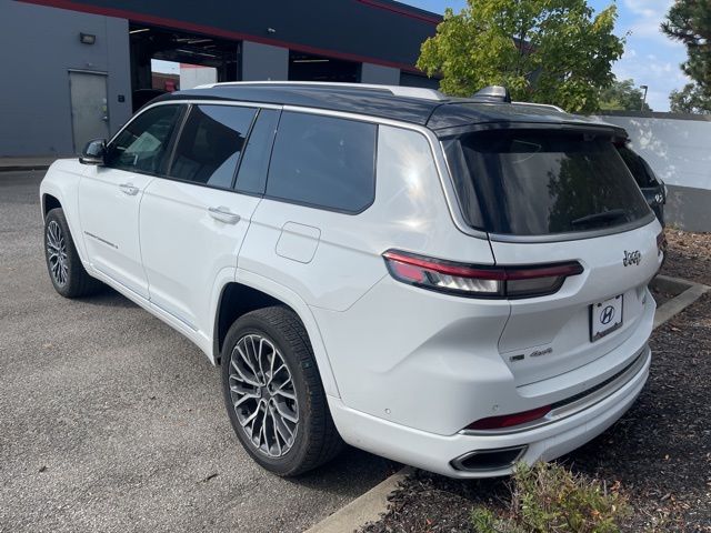 2023 Jeep Grand Cherokee L Summit photo 4