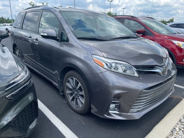 Used 2019 Toyota Sienna Limited with VIN 5TDYZ3DC4KS015759 for sale in Noblesville, IN
