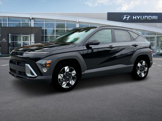 2025 Hyundai Kona SEL photo 2