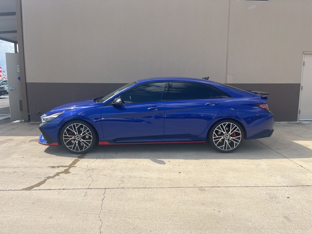 2022 Hyundai Elantra N Base photo 2