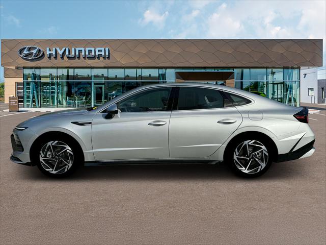 2025 Hyundai Sonata SEL Convenience photo 3