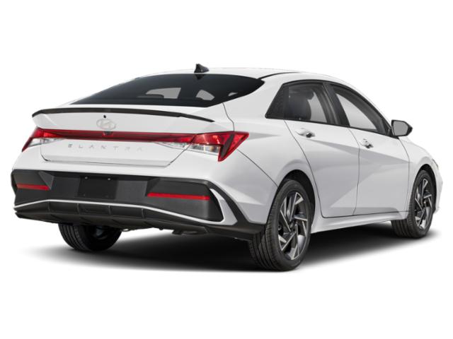 2025 Hyundai Elantra SEL Sport photo 3