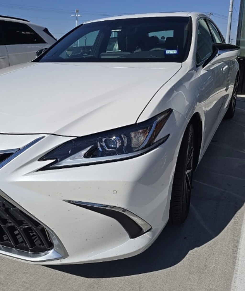 Used 2024 Lexus ES 350 Sedan