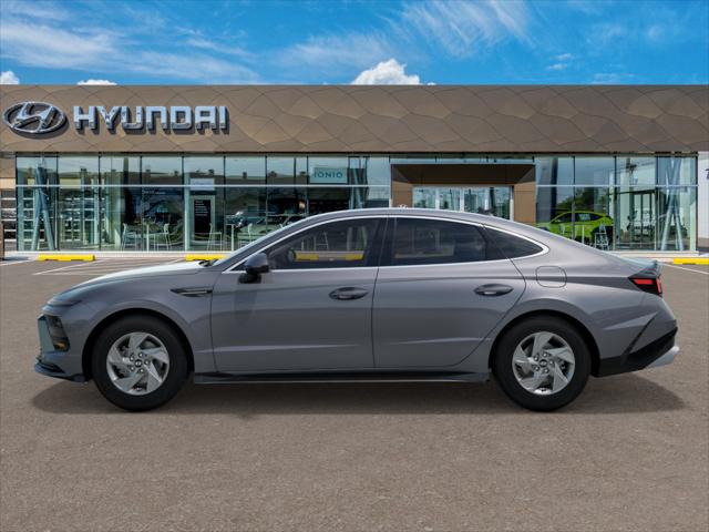 2025 Hyundai Sonata SE photo 3