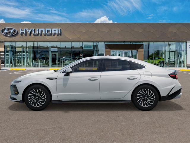 2025 Hyundai Sonata SEL photo 3
