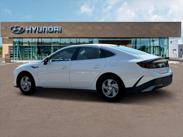 2025 Hyundai Sonata SE photo 4