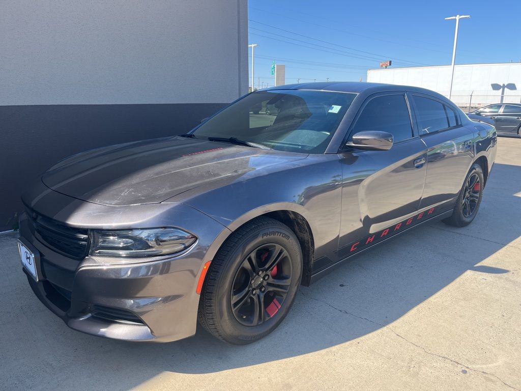 2020 Dodge Charger SXT's photo