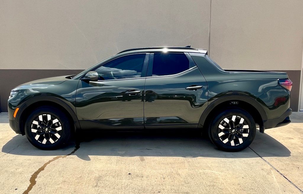 2025 Hyundai Santa Cruz SEL photo 2