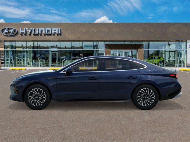 2025 Hyundai Sonata Hybrid Limited photo 3