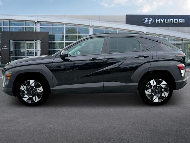 2025 Hyundai Kona SEL photo 3
