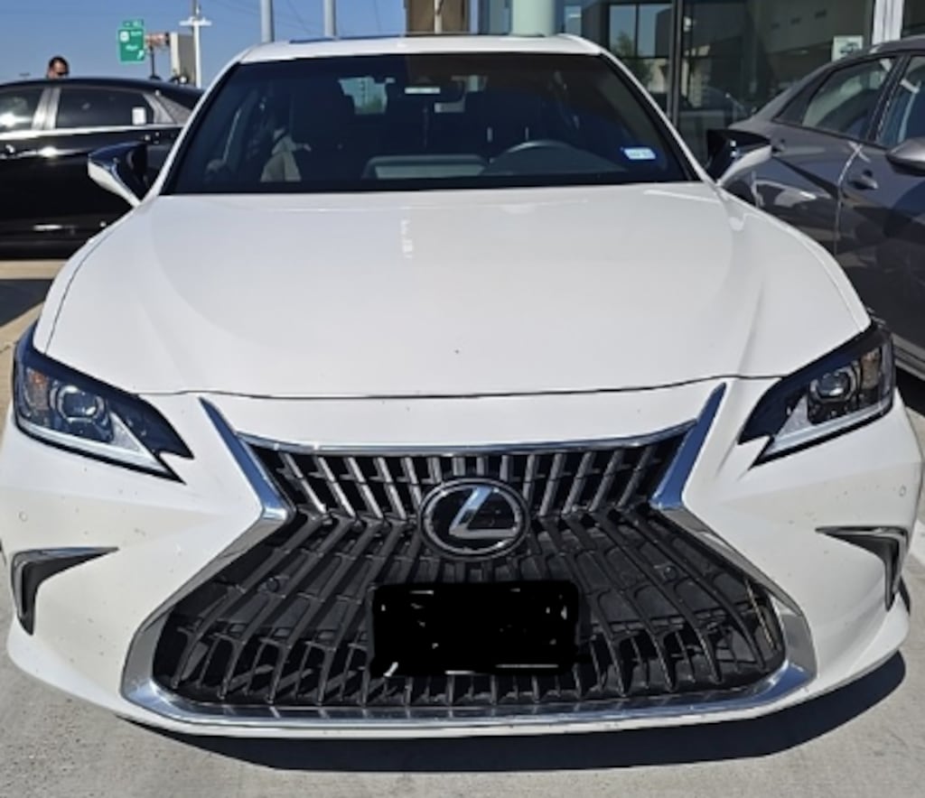 Used 2024 Lexus ES 350 Sedan