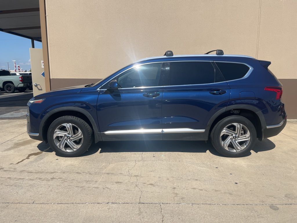 2022 Hyundai Santa Fe SEL photo 2