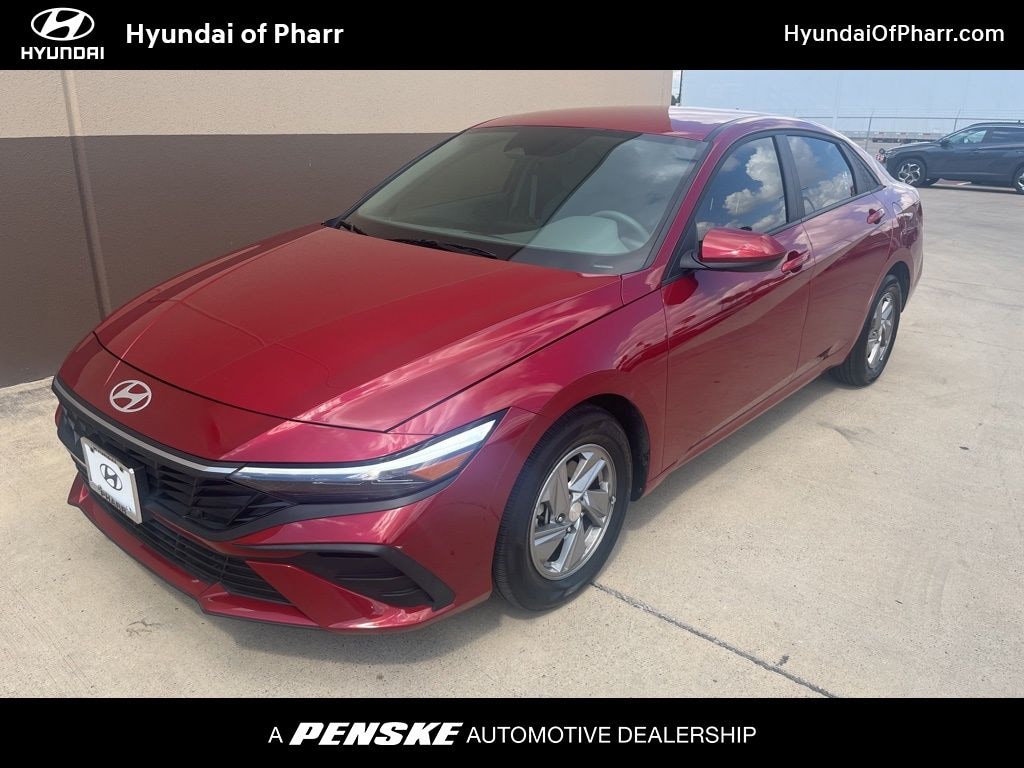 Certified 2025 Hyundai Elantra SE Sedan
