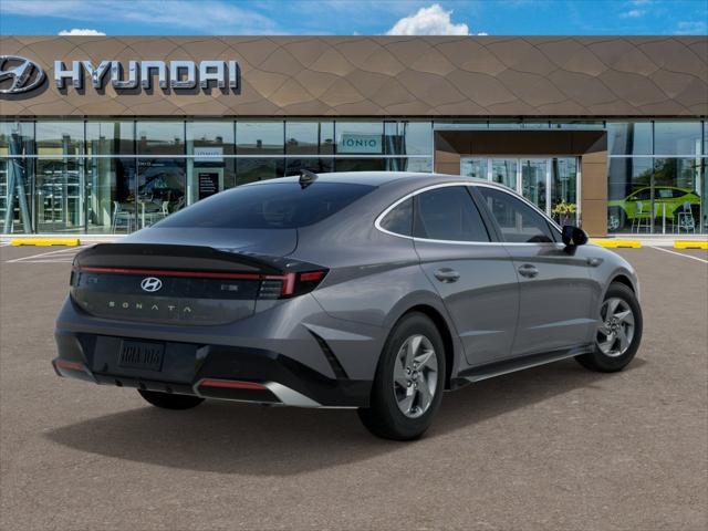 2025 Hyundai Sonata SE photo 4