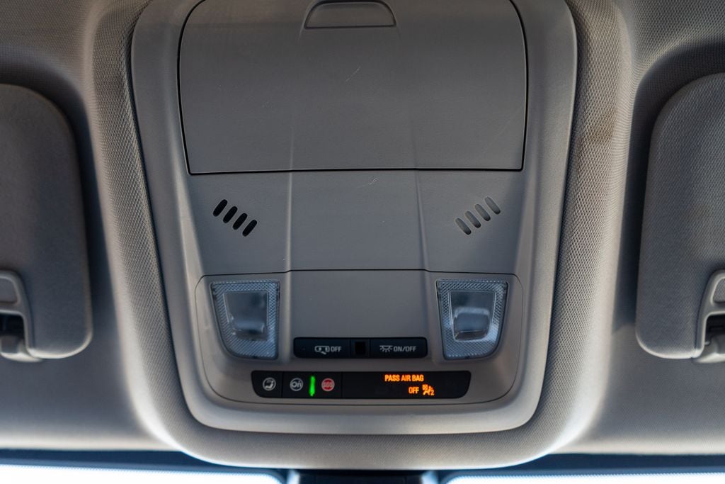 2023 GMC ACADIA - Image 20