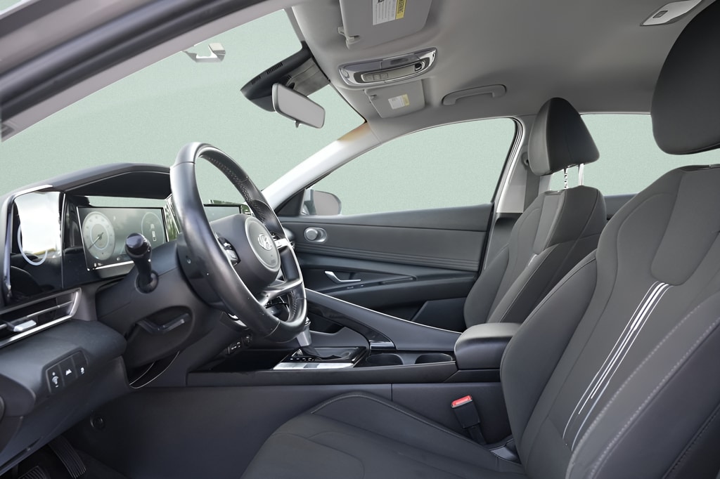 2021 Hyundai Elantra SEL - Photo 22