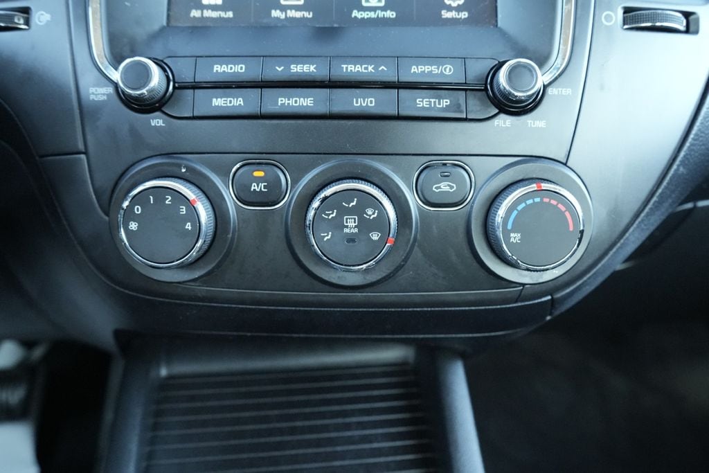 2018 KIA FORTE - Image 30