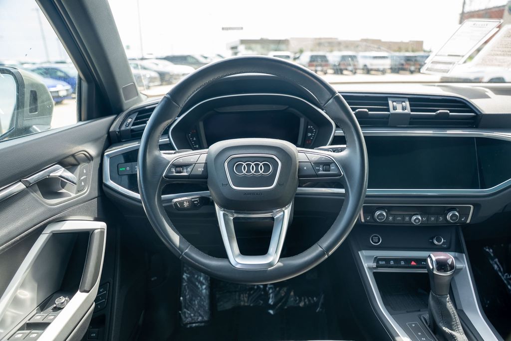 2024 AUDI Q3 - Image 16