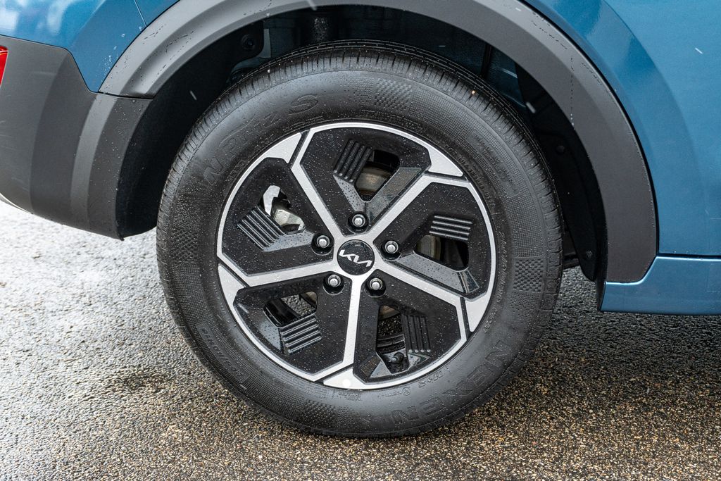 2025 KIA NIRO - Image 9