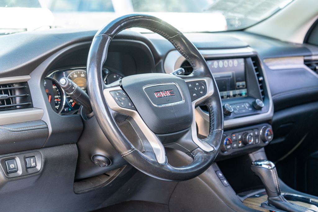 2017 GMC ACADIA - Image 28