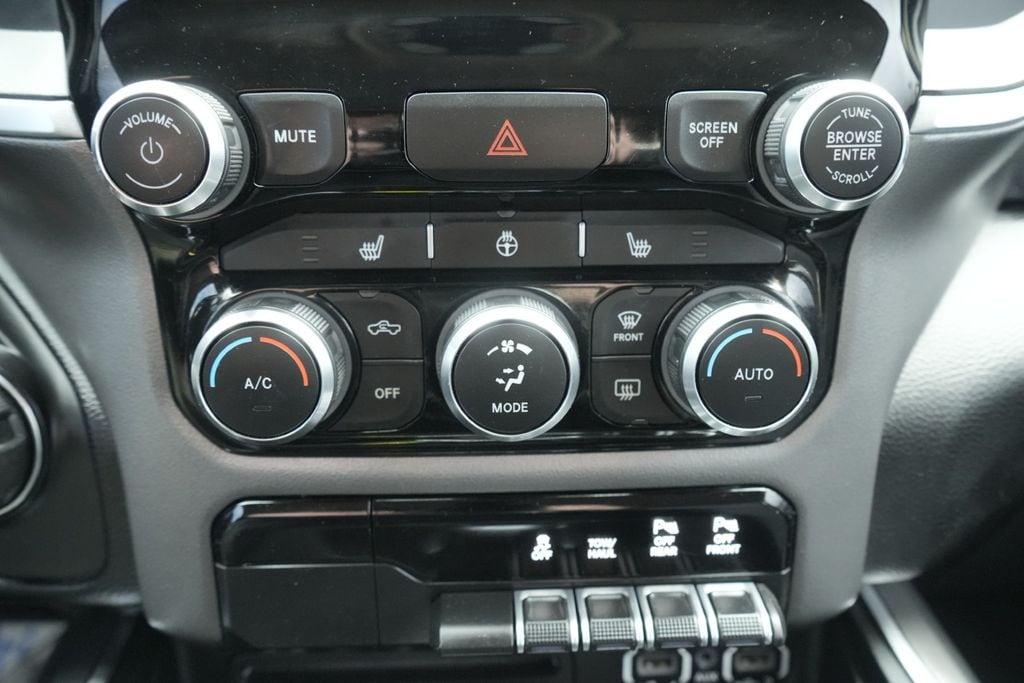 2019 RAM 1500 - Image 38