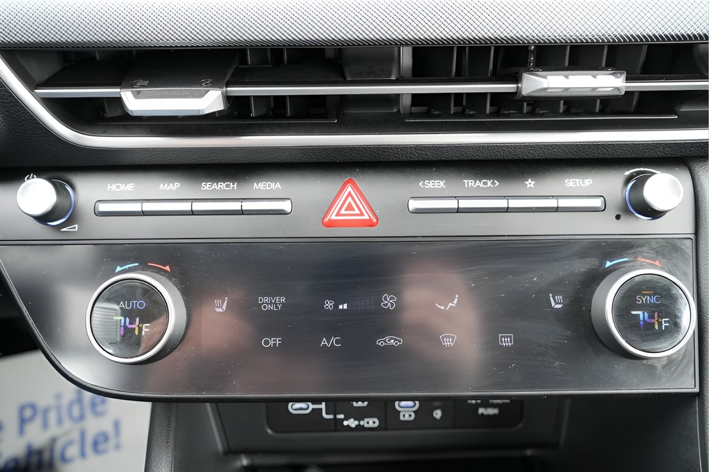 2025 Hyundai Sonata Hybrid SEL - Photo 34