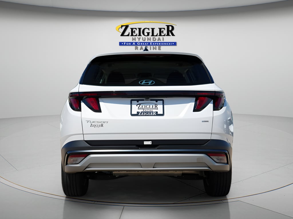 2025 Hyundai Tucson SE - Photo 6