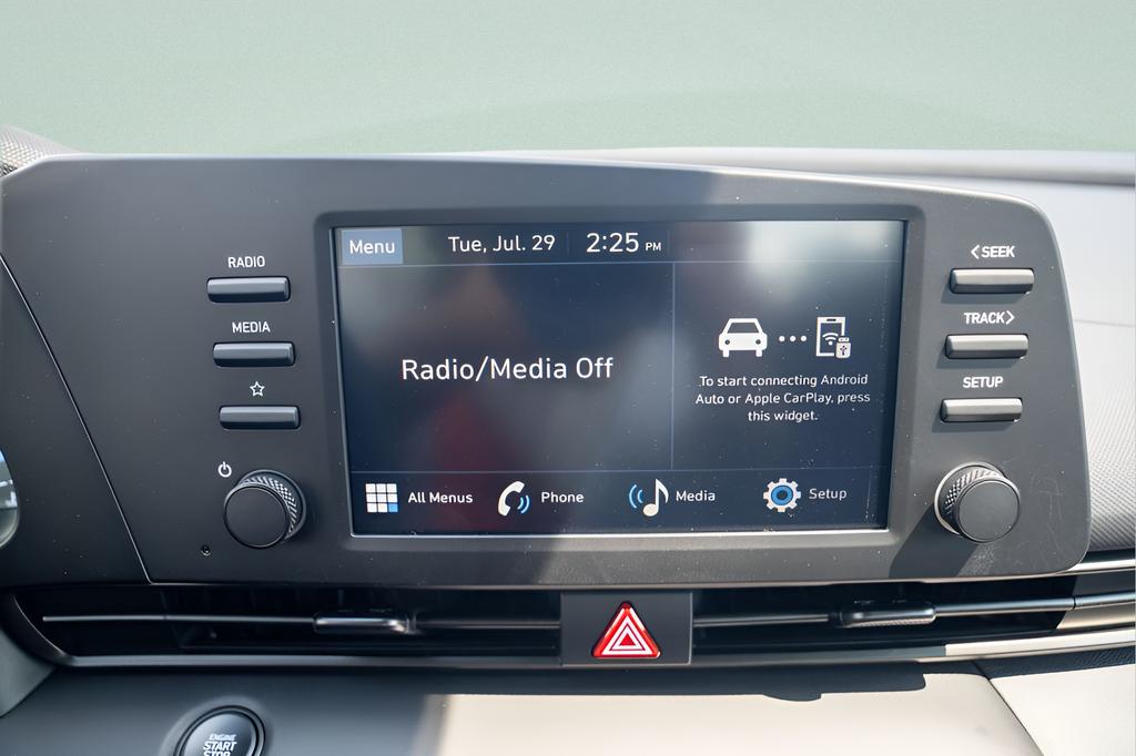 2025 Hyundai Elantra SEL - Photo 28